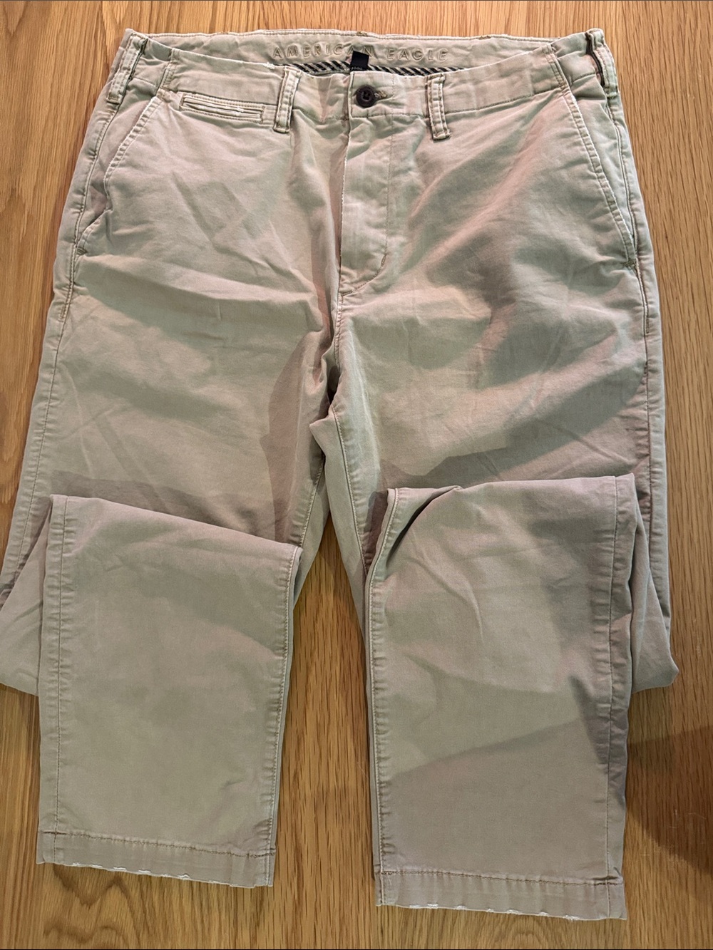 American Eagle Outfitters Light Tan Chino Pants